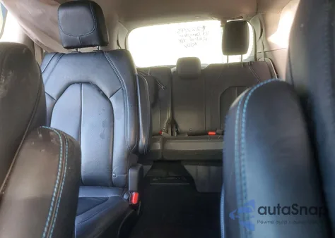 2021 Chrysler Pacifica Touring L z USA, uszkodzony, nr VIN 2C4RC1BG5MR502786